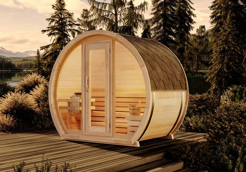 FinnTherm Fasssauna Luna XS mit moderner Glasfront und 3 Liegen.